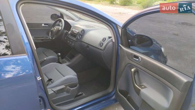 Хетчбек Volkswagen Golf Plus 2005 в Кобеляках фото 13 Хетчбек Volkswagen Golf Plus 2005 в Кобеляках