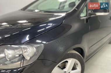 Хэтчбек Volkswagen Golf Plus 2011 в 