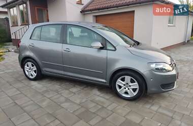 Хэтчбек Volkswagen Golf Plus 2010 в 