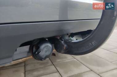 Хэтчбек Volkswagen Golf Plus 2010 в 
