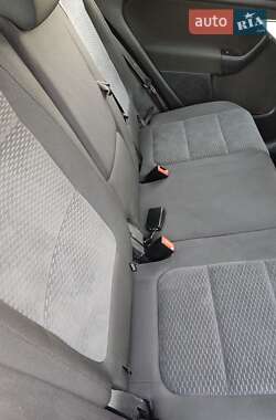 Хэтчбек Volkswagen Golf Plus 2010 в 