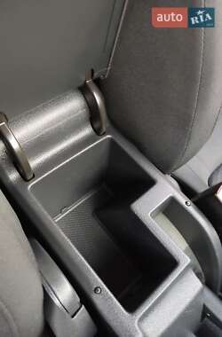 Хэтчбек Volkswagen Golf Plus 2010 в 