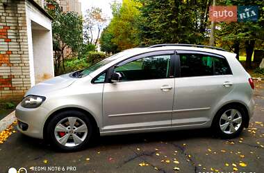 Хэтчбек Volkswagen Golf Plus 2011 в Гайсине