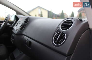 Хетчбек Volkswagen Golf Plus 2008 в  фото 98 Хетчбек Volkswagen Golf Plus 2008 в