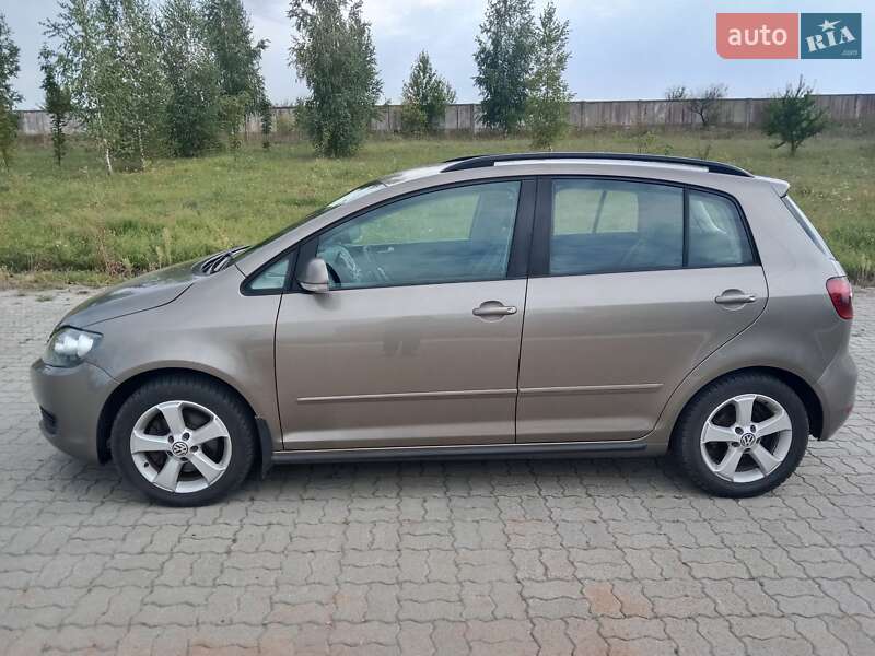 Хэтчбек Volkswagen Golf Plus 2012 в Нововолынске фото 7 Хэтчбек Volkswagen Golf Plus 2012 в Нововолынске