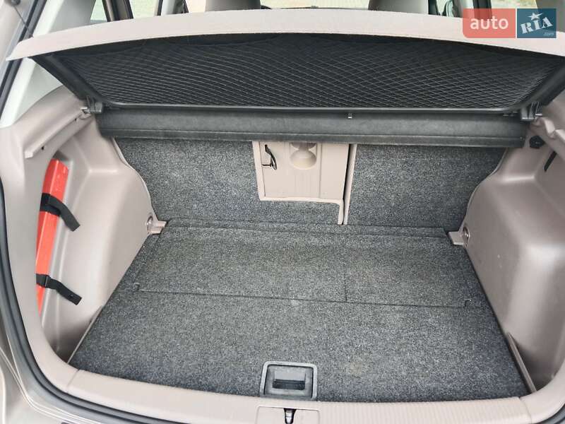 Хэтчбек Volkswagen Golf Plus 2012 в Нововолынске фото 25 Хэтчбек Volkswagen Golf Plus 2012 в Нововолынске