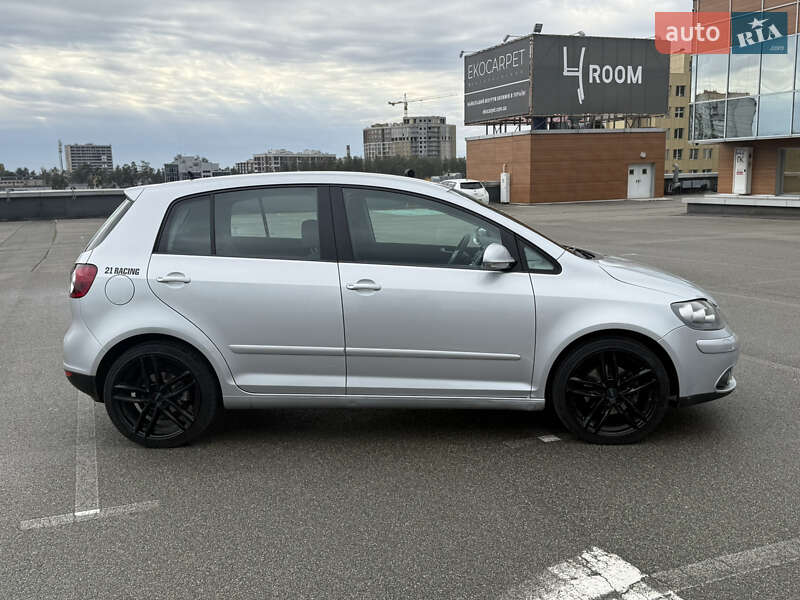 Хэтчбек Volkswagen Golf Plus 2006 в Киеве