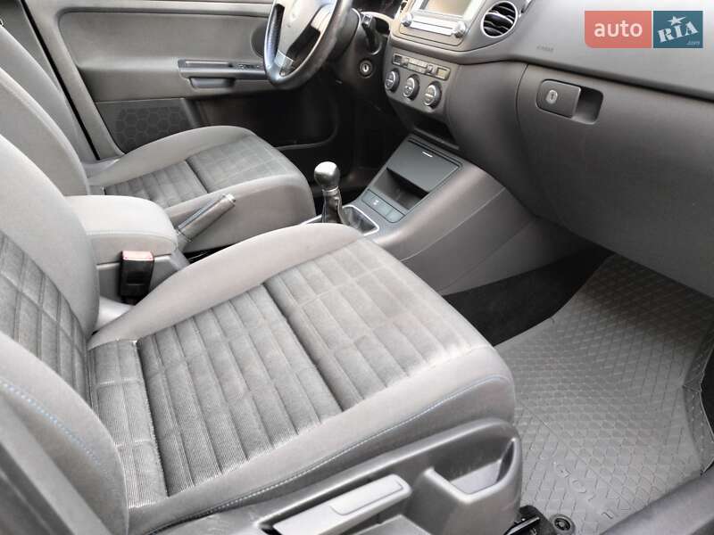 Хэтчбек Volkswagen Golf Plus 2007 в Ровно