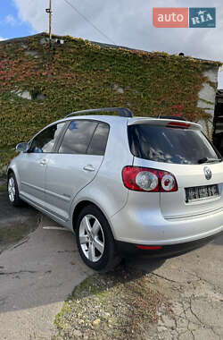 Хэтчбек Volkswagen Golf Plus 2008 в 
