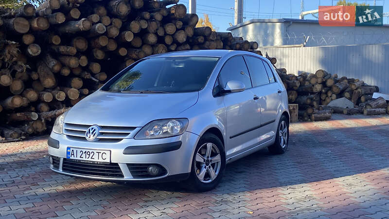 Хэтчбек Volkswagen Golf Plus 2006 в Киеве