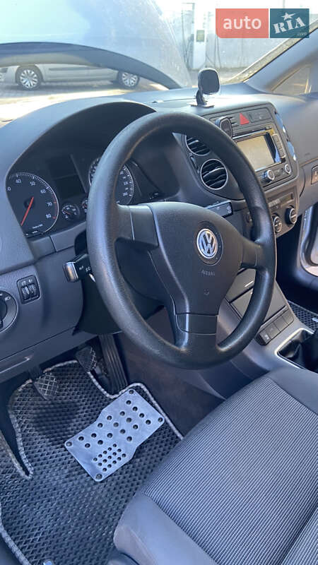 Хэтчбек Volkswagen Golf Plus 2006 в Киеве