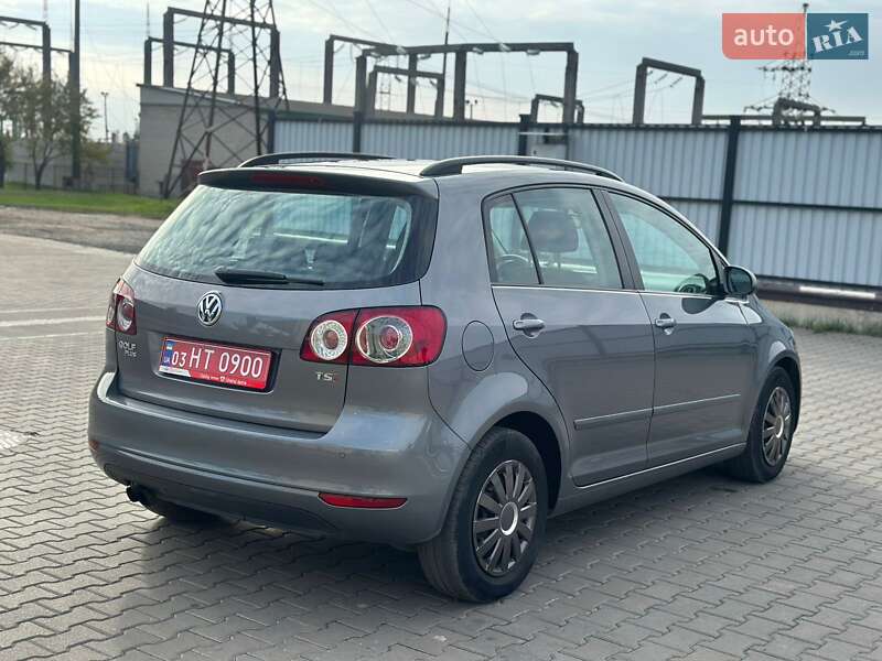 Хэтчбек Volkswagen Golf Plus 2010 в Луцке фото 2 Хэтчбек Volkswagen Golf Plus 2010 в Луцке