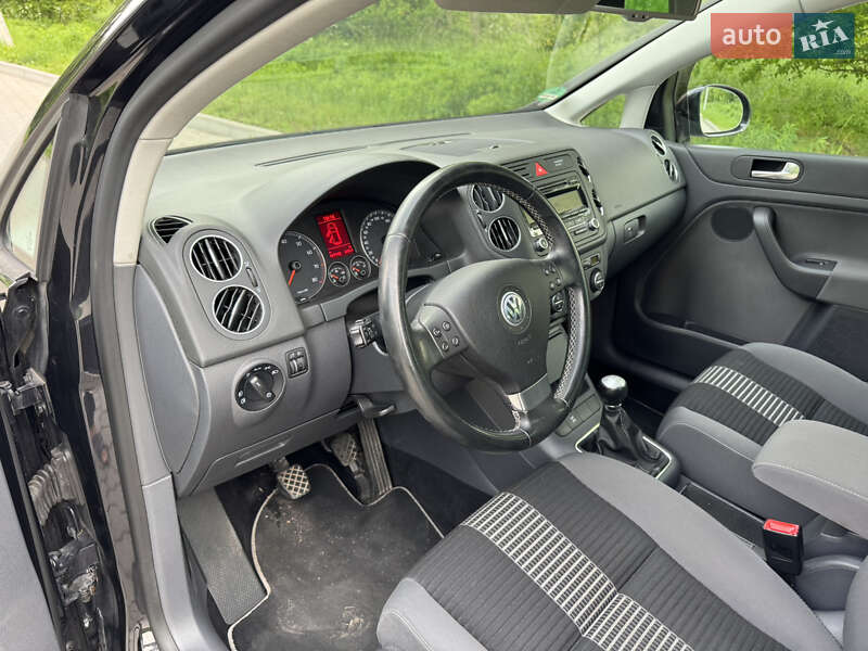 Хэтчбек Volkswagen Golf Plus 2009 в Нежине