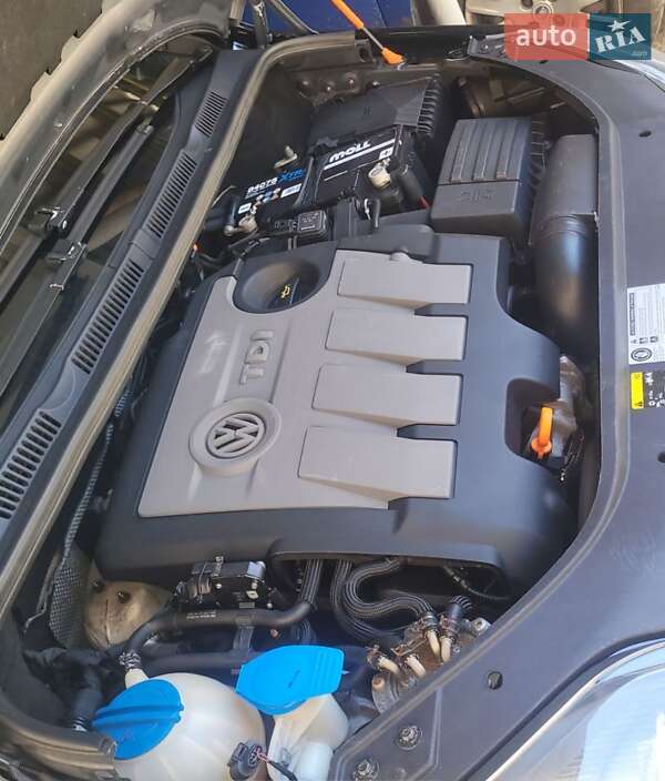 Хэтчбек Volkswagen Golf Plus 2010 в Харькове