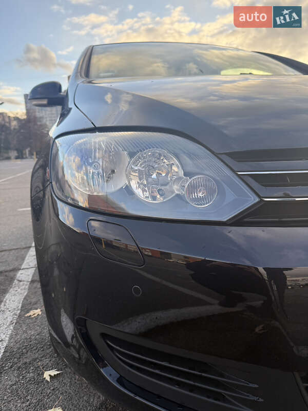 Хэтчбек Volkswagen Golf Plus 2009 в Броварах