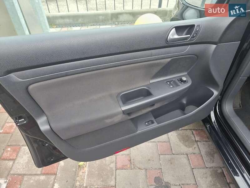 Хэтчбек Volkswagen Golf Plus 2008 в Запорожье фото 22 Хэтчбек Volkswagen Golf Plus 2008 в Запорожье