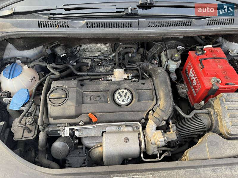 Хэтчбек Volkswagen Golf Plus 2011 в Харькове