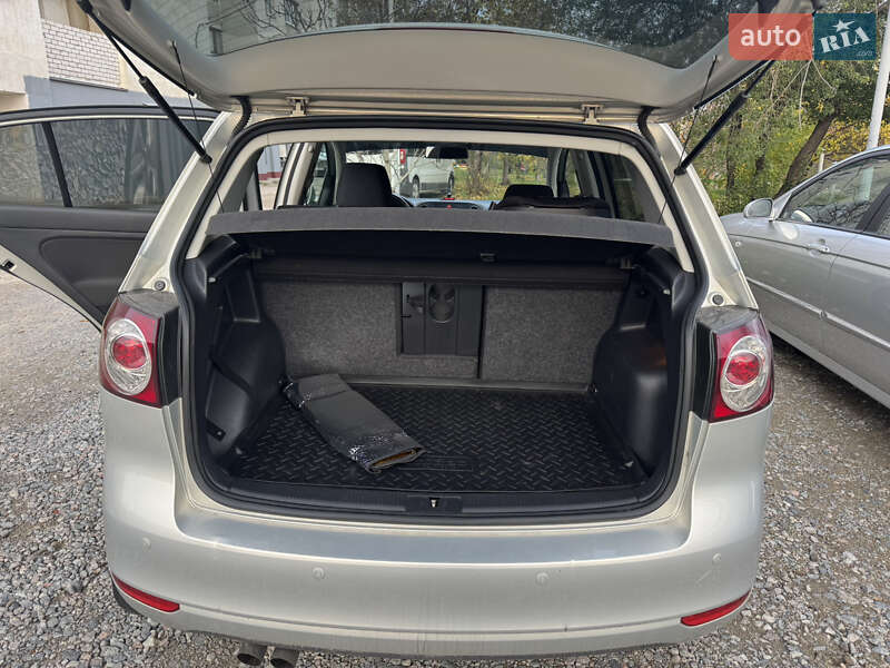 Хэтчбек Volkswagen Golf Plus 2011 в Харькове