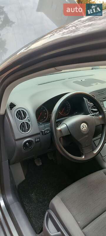 Хэтчбек Volkswagen Golf Plus 2005 в Луцке фото 4 Хэтчбек Volkswagen Golf Plus 2005 в Луцке