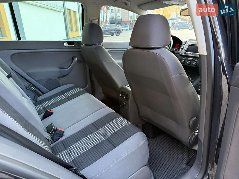 Хэтчбек Volkswagen Golf Plus 2008 в Коломые фото 40 Хэтчбек Volkswagen Golf Plus 2008 в Коломые