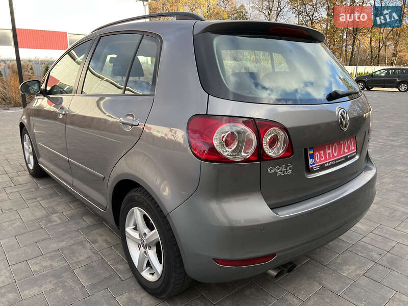 Хэтчбек Volkswagen Golf Plus 2009 в Луцке