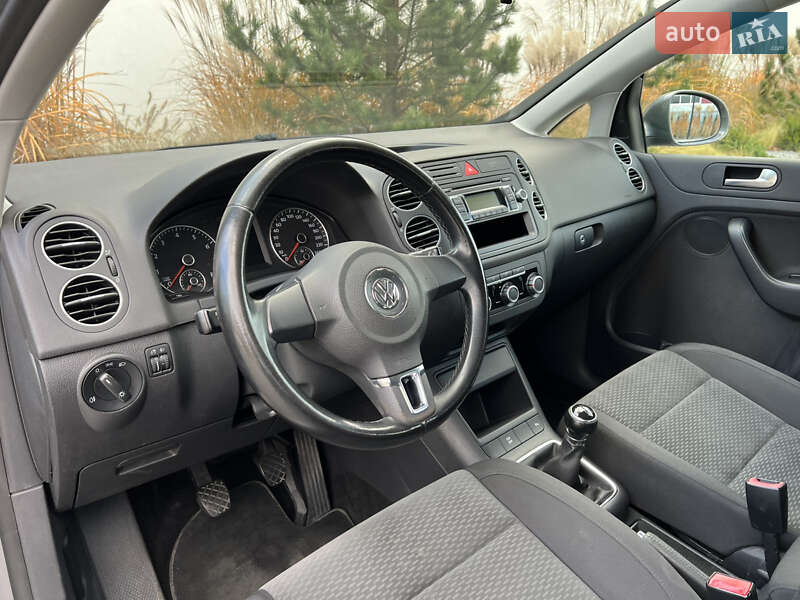 Хэтчбек Volkswagen Golf Plus 2009 в Луцке