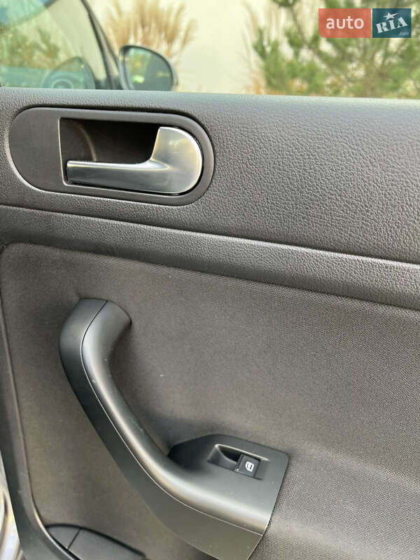 Хэтчбек Volkswagen Golf Plus 2009 в Луцке