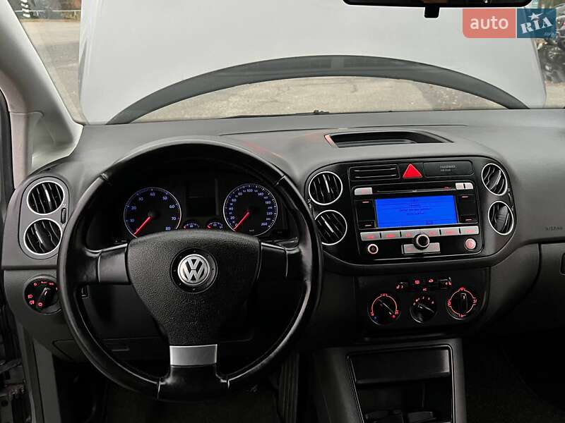 Хетчбек Volkswagen Golf Plus 2008 в Лубнах