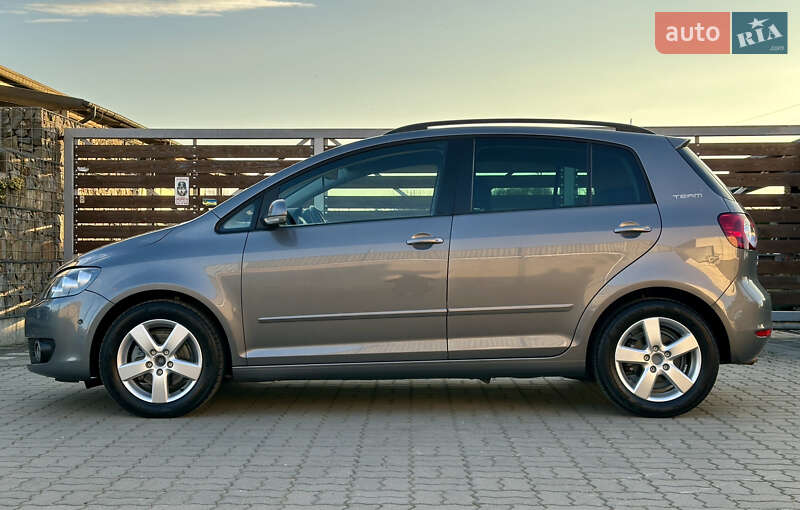 Хэтчбек Volkswagen Golf Plus 2011 в Стрые