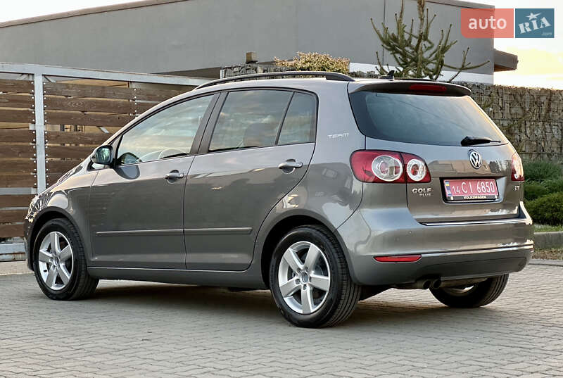 Хэтчбек Volkswagen Golf Plus 2011 в Стрые