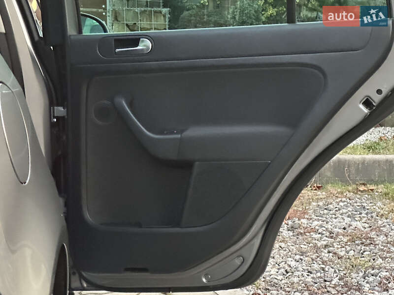 Хэтчбек Volkswagen Golf Plus 2011 в Стрые