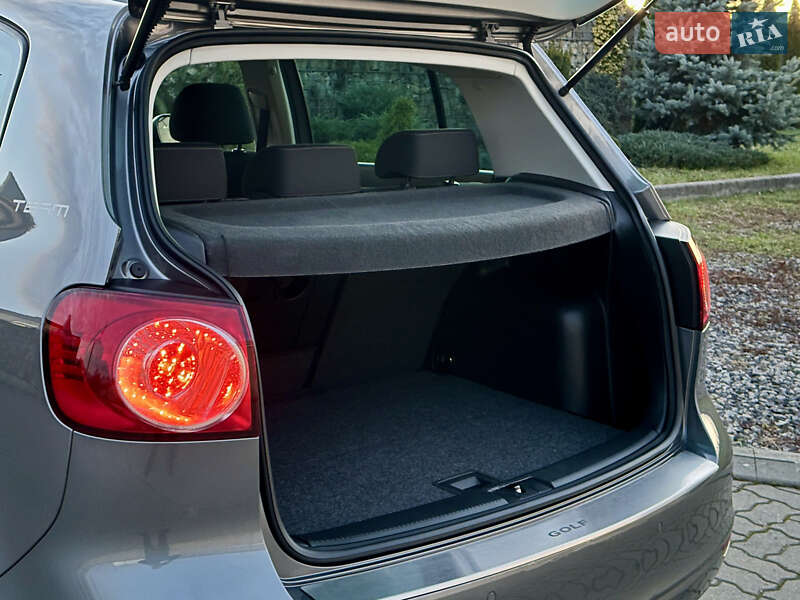 Хэтчбек Volkswagen Golf Plus 2011 в Стрые