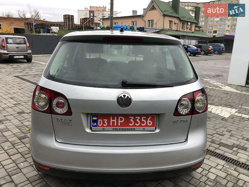 Хэтчбек Volkswagen Golf Plus 2006 в Ровно