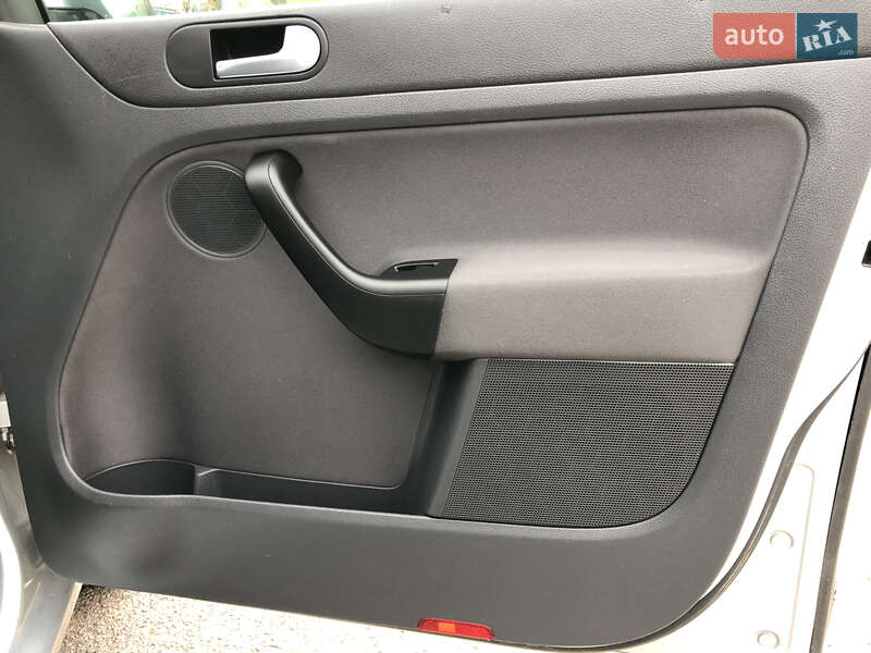 Хэтчбек Volkswagen Golf Plus 2006 в Ровно