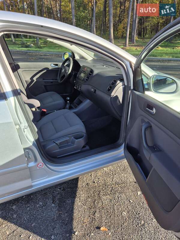 Хэтчбек Volkswagen Golf Plus 2005 в Киверцах