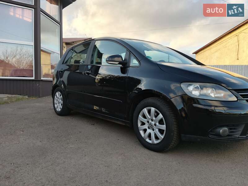 Хэтчбек Volkswagen Golf Plus 2009 в Прилуках