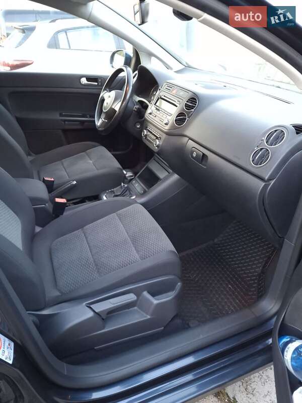 Хэтчбек Volkswagen Golf Plus 2009 в Черкассах