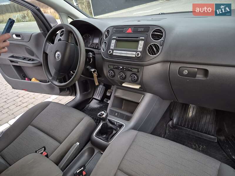 Хэтчбек Volkswagen Golf Plus 2007 в Львове