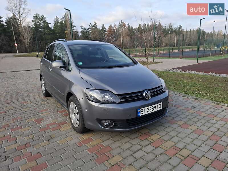 Хэтчбек Volkswagen Golf Plus 2010 в Решетиловке фото 2 Хэтчбек Volkswagen Golf Plus 2010 в Решетиловке
