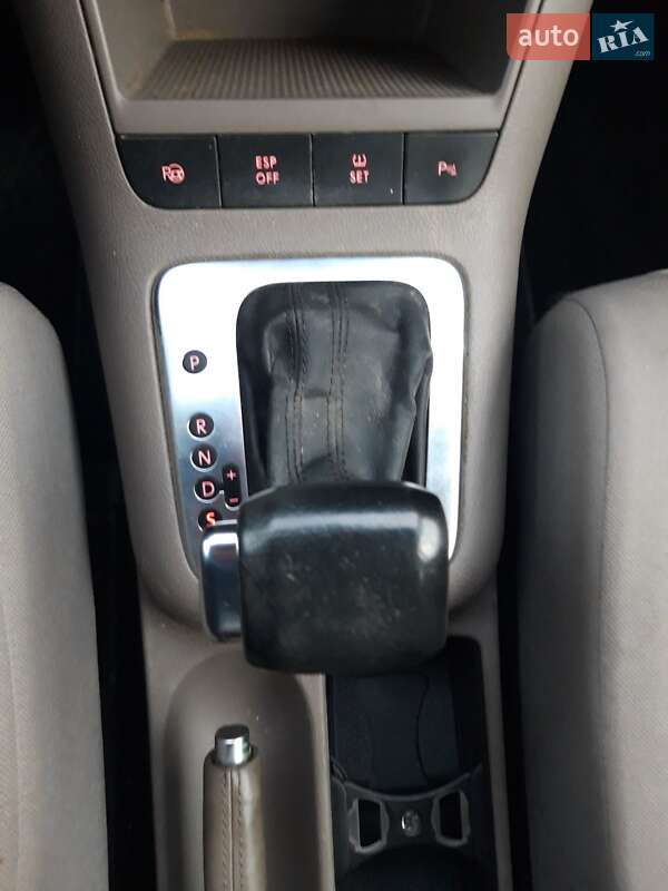 Хэтчбек Volkswagen Golf Plus 2010 в Луцке фото 2 Хэтчбек Volkswagen Golf Plus 2010 в Луцке