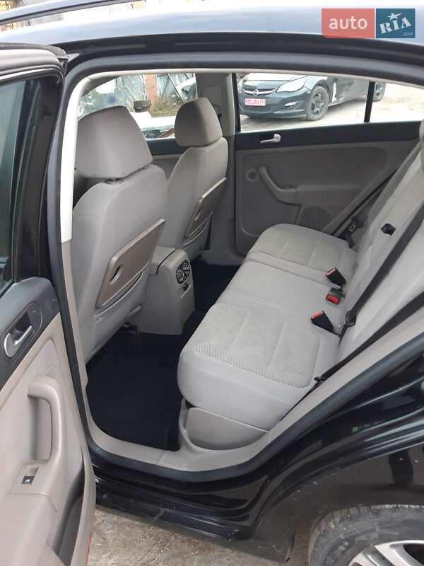 Хэтчбек Volkswagen Golf Plus 2010 в Луцке фото 16 Хэтчбек Volkswagen Golf Plus 2010 в Луцке