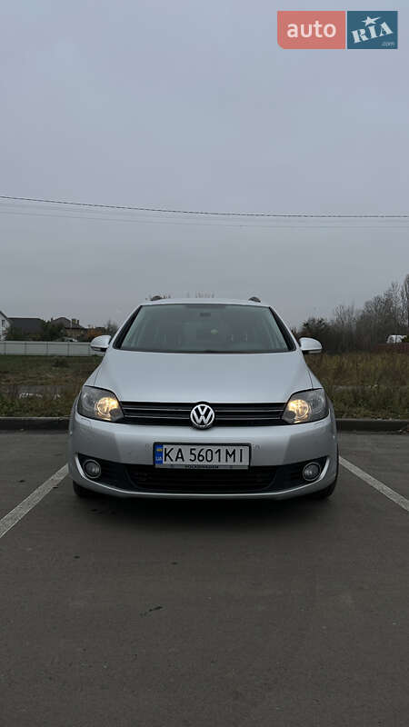 Хэтчбек Volkswagen Golf Plus 2011 в Тарасовке