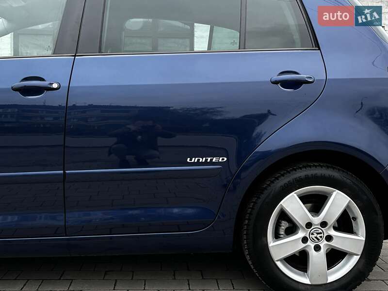 Хэтчбек Volkswagen Golf Plus 2009 в Красилове