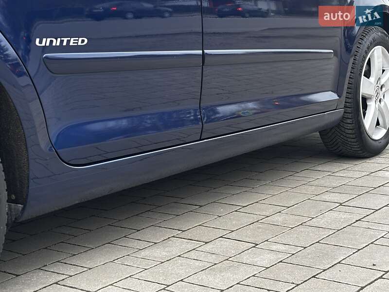 Хэтчбек Volkswagen Golf Plus 2009 в Красилове