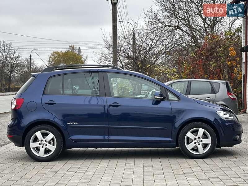 Хэтчбек Volkswagen Golf Plus 2009 в Красилове