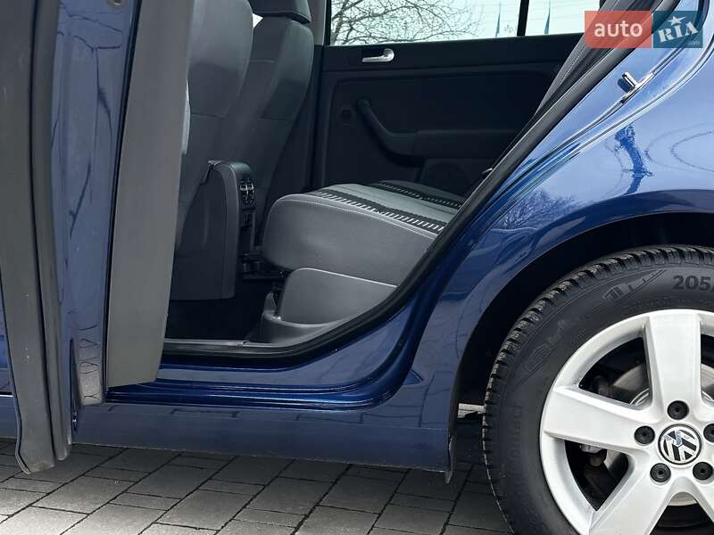 Хэтчбек Volkswagen Golf Plus 2009 в Красилове