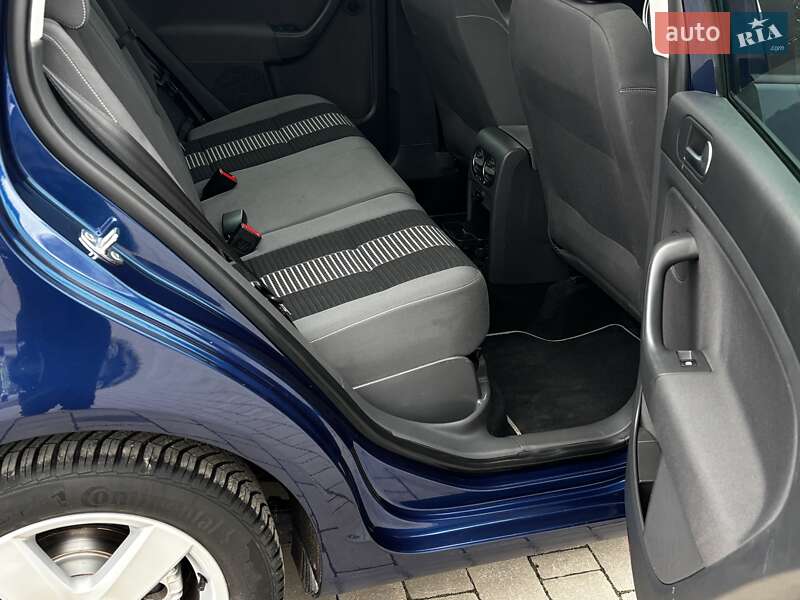 Хэтчбек Volkswagen Golf Plus 2009 в Красилове