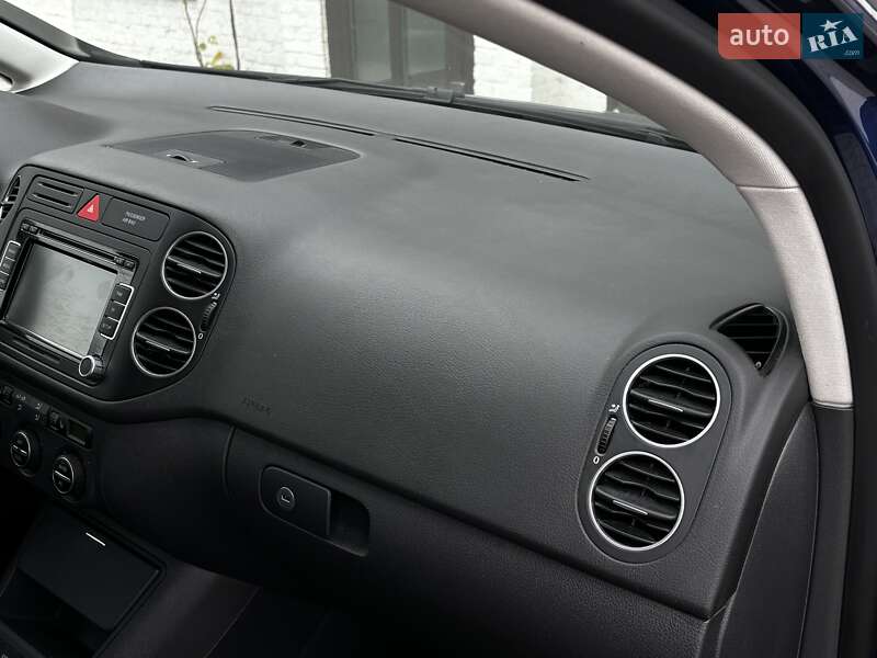 Хэтчбек Volkswagen Golf Plus 2009 в Красилове