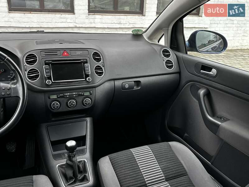 Хэтчбек Volkswagen Golf Plus 2009 в Красилове