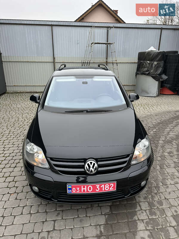 Хэтчбек Volkswagen Golf Plus 2007 в Львове